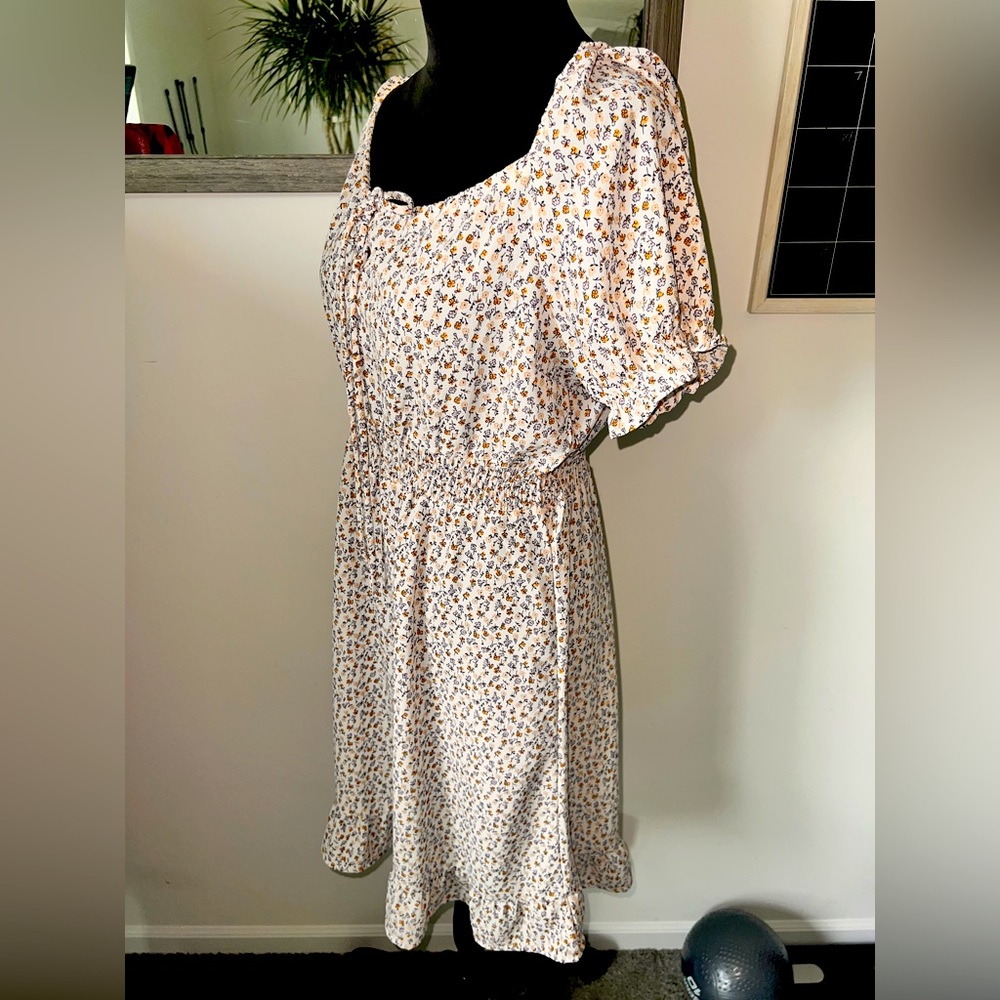 Monteau Los Angeles - Floral Dress